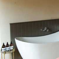 Freestanding Bath's image 3