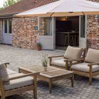  Outdoor Seating's image 1